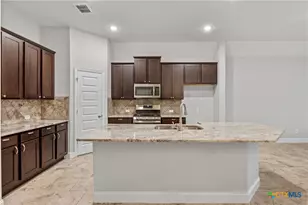 1317 Rolling Fld, New Braunfels, TX 78132 - Photo 6