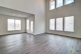 762 Groudsel Ave, New Braunfels, TX 78130 - Photo 8