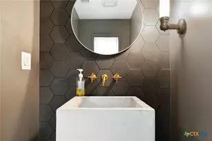 115 Lakeview Dr, Belton, TX 76513 - Photo 18