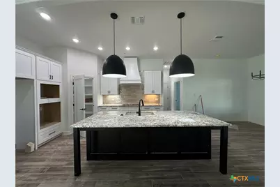 818 Eagle Heights Drive, Salado, TX 76571 - Photo 6