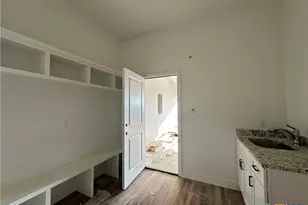 818 Eagle Hts Dr, Salado, TX 76571 - Photo 12