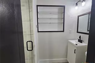 624 S Austin St, Seguin, TX 78155 - Photo 22