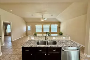 237 Cobble Stone Ct, Victoria, TX 77904 - Photo 14