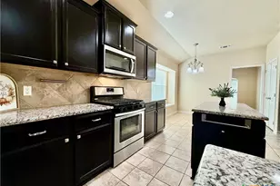 237 Cobble Stone Ct, Victoria, TX 77904 - Photo 12