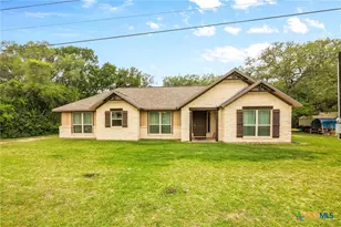 260 Oak Hollow St, Palacios, TX 77465 - Photo 2