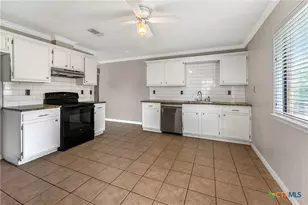 137 Lullwood Dr, New Braunfels, TX 78130 - Photo 24