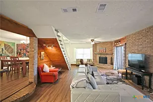 1683 Kuehler Ave, New Braunfels, TX 78130 - Photo 8