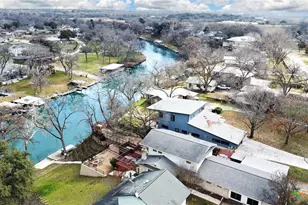 1683 Kuehler Ave, New Braunfels, TX 78130 - Photo 4