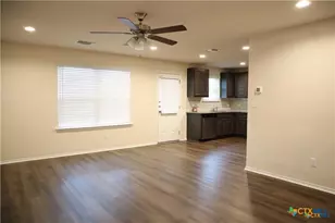 2216 Mayfield Ln, Seguin, TX 78155 - Photo 6