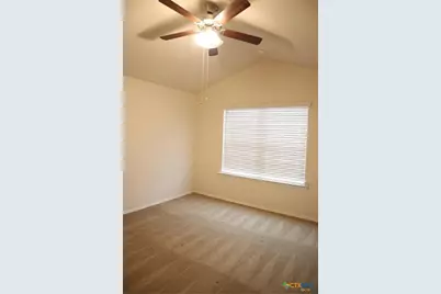 2216 Mayfield Lane, Seguin, TX 78155 - Photo 10