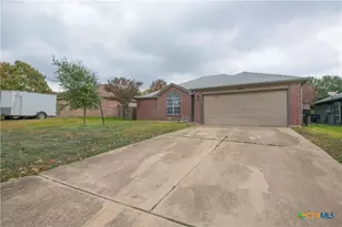 1908 Stratford Dr, Temple, TX 76502 - Photo 2