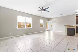 6193 Daisy Way, New Braunfels, TX 78132 - Photo 6