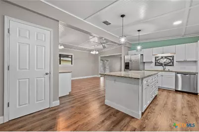 102 Rivercrest Drive, Luling, TX 78648 - Photo 4