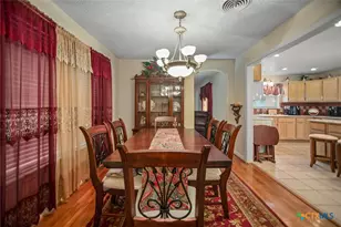 218 Burnet St, Port Lavaca, TX 77979 - Photo 6