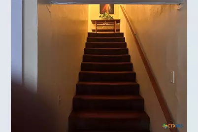 402 E Ireland, Seguin, TX 78155 - Photo 6