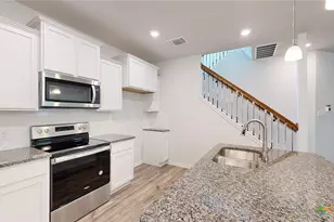 210 Dora Dr, Killeen, TX 76549 - Photo 6