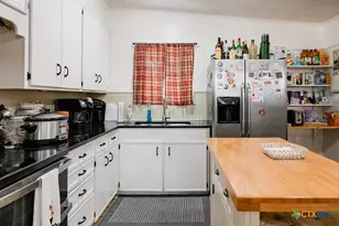 801 Fern Ln, Victoria, TX 77904 - Photo 12