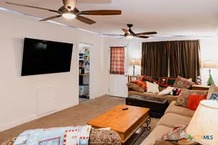 801 Fern Ln, Victoria, TX 77904 - Photo 10