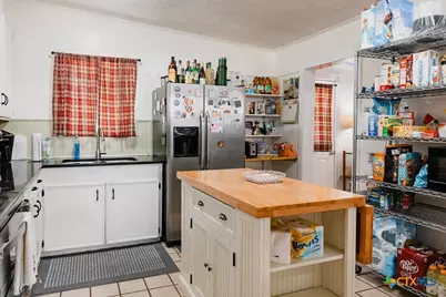 801 Fern Lane, Victoria, TX 77904 - Photo 14