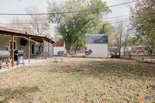 801 Fern Ln, Victoria, TX 77904 - Photo 32