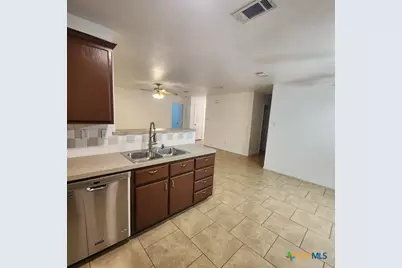 1111 Travis Circle, Copperas Cove, TX 76522 - Photo 8