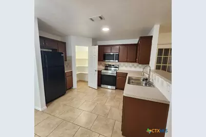 1111 Travis Circle, Copperas Cove, TX 76522 - Photo 6
