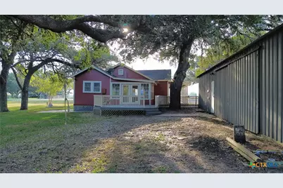 859 Refugio Highway, Victoria, TX 77905 - Photo 4