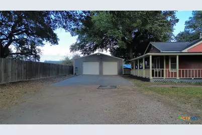 859 Refugio Highway, Victoria, TX 77905 - Photo 20