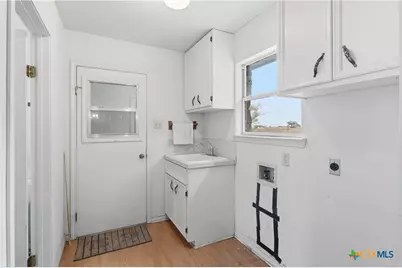 9325 Fm 1339, Martindale, TX 78655 - Photo 18