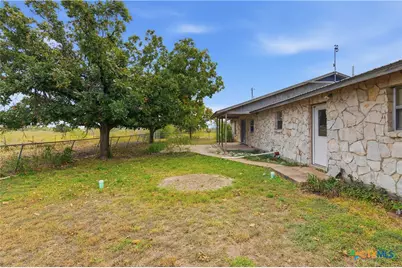 9325 Fm 1339, Martindale, TX 78655 - Photo 34