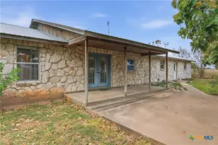 9325 Fm 1339, Martindale, TX 78655 - Photo 32