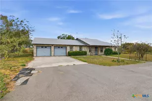 9325 Fm 1339, Martindale, TX 78655 - Photo 30