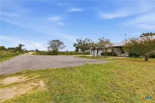 9325 Fm 1339, Martindale, TX 78655 - Photo 36