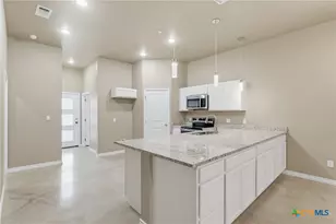 408 W Avenue C, Copperas Cove, TX 76522 - Photo 6