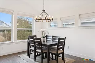 390 Nightshade Trl, New Braunfels, TX 78132 - Photo 10