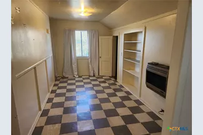 1205 S 17th Street, Temple, TX 76504 - Photo 2