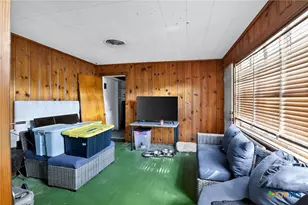 2850 Lakeview Cir, Beaumont, TX 77703 - Photo 8