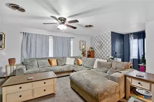 2850 Lakeview Cir, Beaumont, TX 77703 - Photo 6