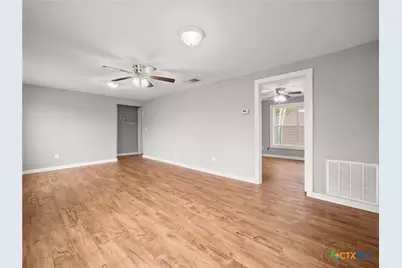 107 Mulberry Street, Hallettsville, TX 77964 - Photo 8