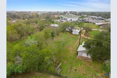 107 Mulberry Street, Hallettsville, TX 77964 - Photo 30