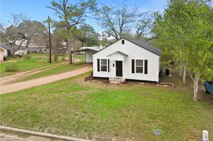 107 Mulberry St, Hallettsville, TX 77964 - Photo 26