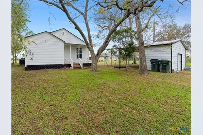 107 Mulberry Street, Hallettsville, TX 77964 - Photo 20