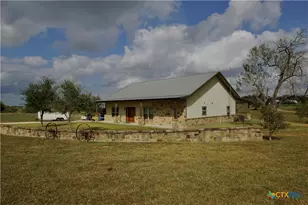 27 Stehle Rd, Victoria, TX 77905 - Photo 6