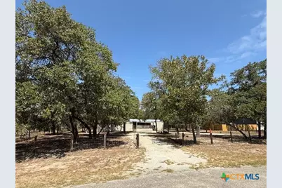 263 Hickory Hill Drive, La Vernia, TX 78121 - Photo 2