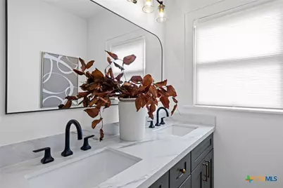 1119 N 1st Street, Temple, TX 76501 - Photo 42