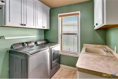 34 Cotswold Lane, Victoria, TX 77904 - Photo 10