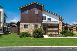 1654 Gruene Vineyard Crossing, New Braunfels, TX 78130 - Photo 2