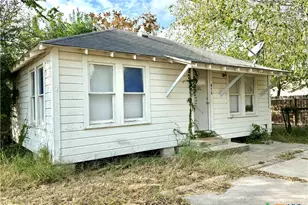 615 Locke St, Woodsboro, TX 78393 - Photo 26