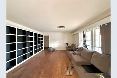 615 Locke Street, Woodsboro, TX 78393 - Photo 2