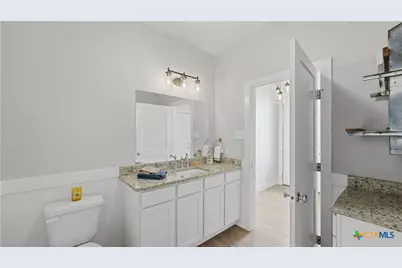 223 Sapphire, New Braunfels, TX 78130 - Photo 8